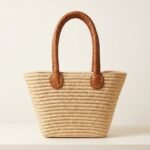 Cabas Artisanal en Raphia Naturel & Poignées en Cuir – Sac à Main Fait Main